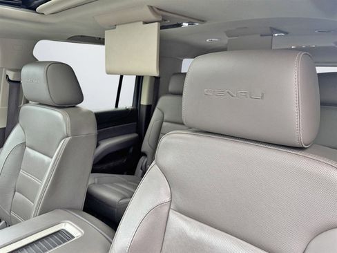 Used 2018 GMC Yukon XL Denali w/ Denali Ultimate Package image 24