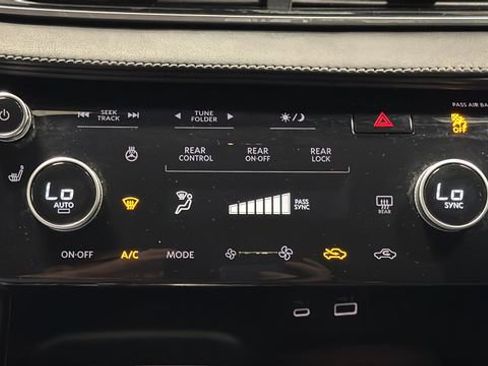 Used 2023 INFINITI QX60 Luxe AWD/4WD image 18