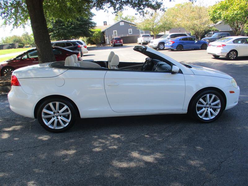 Used 2010 Volkswagen Eos Komfort FWD image 8