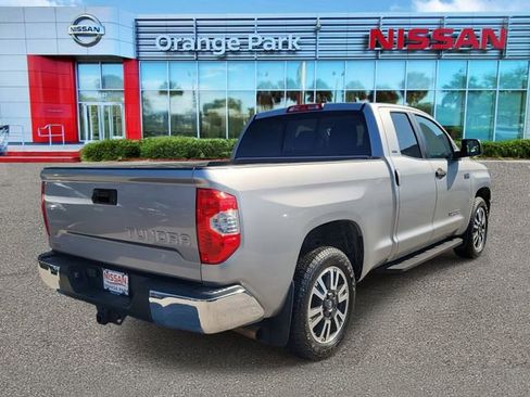 Used 2021 Toyota Tundra SR5 w/ SR5 Upgrade Package image 2