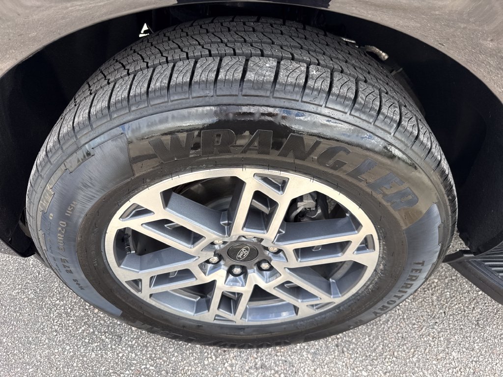 Used 2025 Ford Expedition Max Active RWD image 14