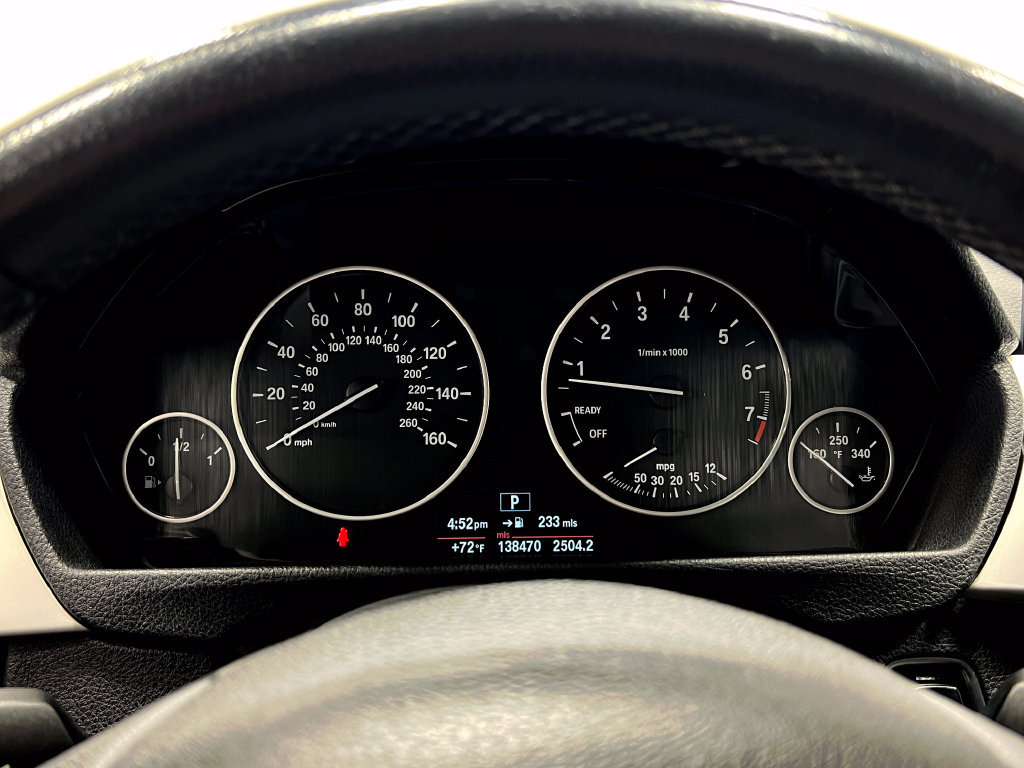Used 2013 BMW 328i xDrive Sedan AWD/4WD image 23