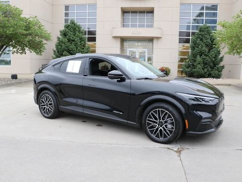 Used 2025 Ford Mustang Mach-E Premium AWD/4WD image 1