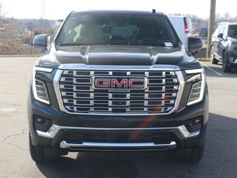 New 2026 GMC Yukon XL Denali image 2