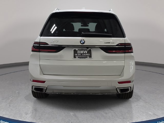 Used 2023 BMW X7 xDrive40i AWD/4WD image 7