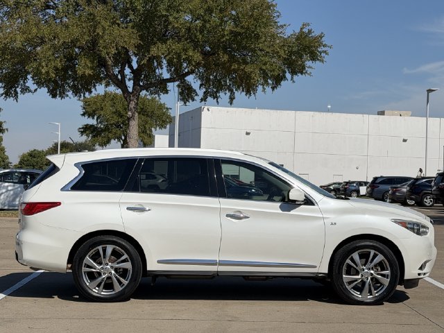Used 2015 INFINITI QX60 FWD w/ Deluxe Touring Package image 3