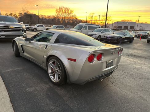 Used 2008 Chevrolet Corvette Z06 w/ Preferred Equipment Group image 2