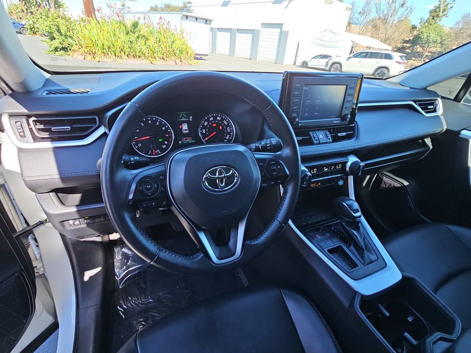 Used 2022 Toyota RAV4 XLE Premium FWD image 16