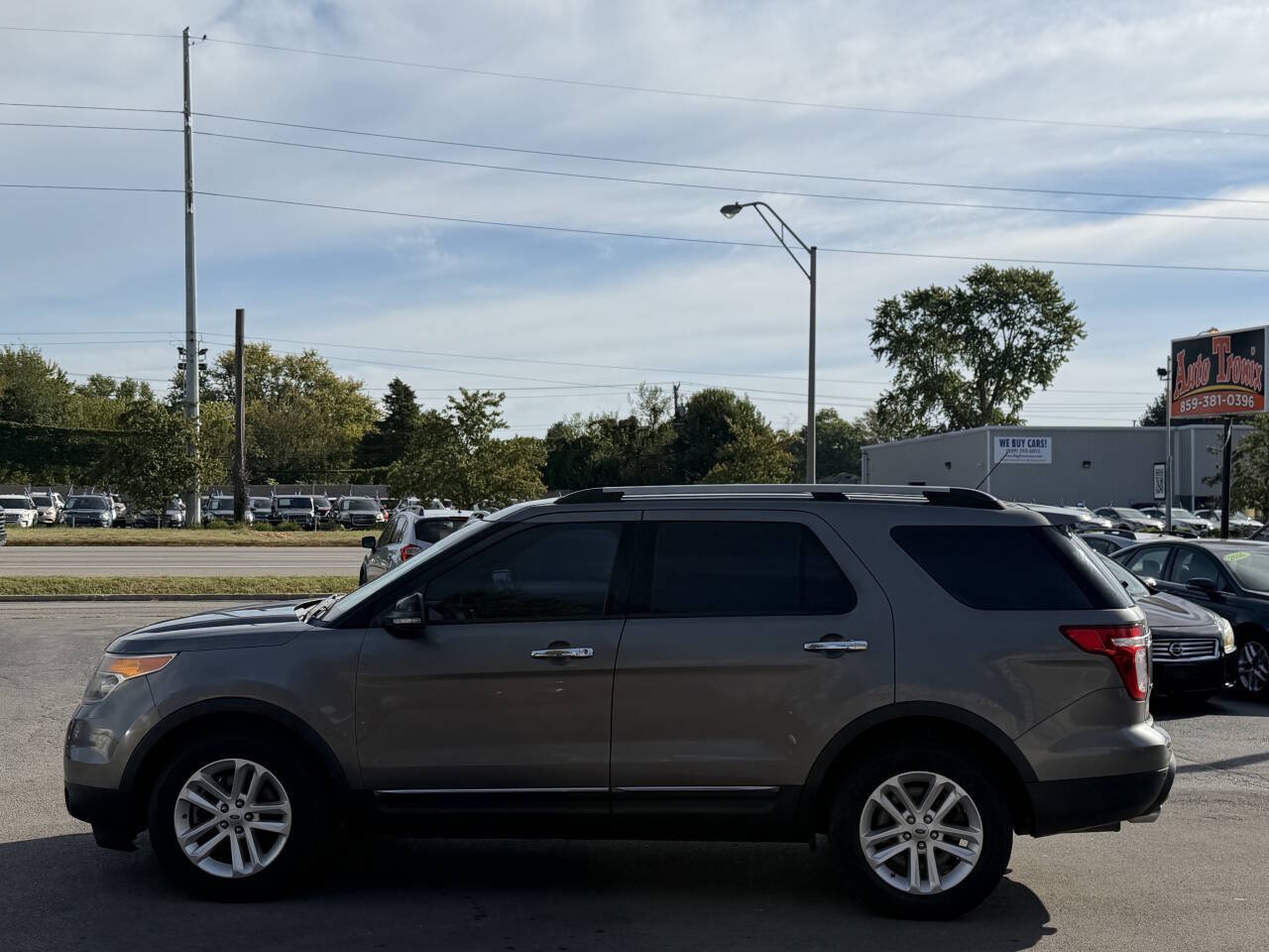 Used 2013 Ford Explorer XLT FWD image 5