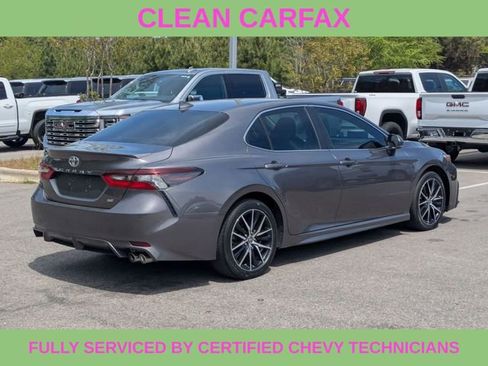 Used 2023 Toyota Camry SE image 4