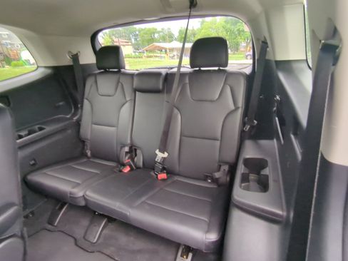 Used 2022 Kia Telluride EX w/ EX Premium Package AWD/4WD image 9
