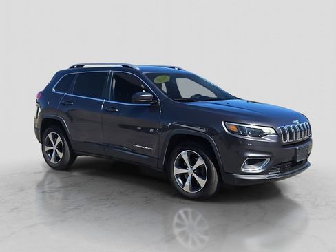 Used 2019 Jeep Cherokee Limited image 22