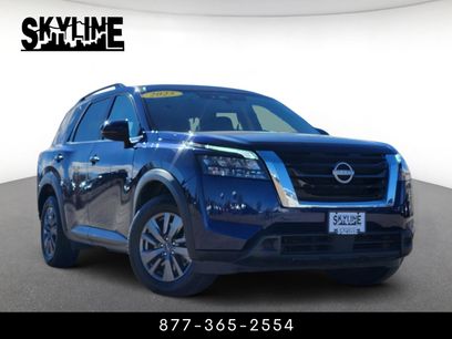 Used 2025 Nissan Pathfinder SV