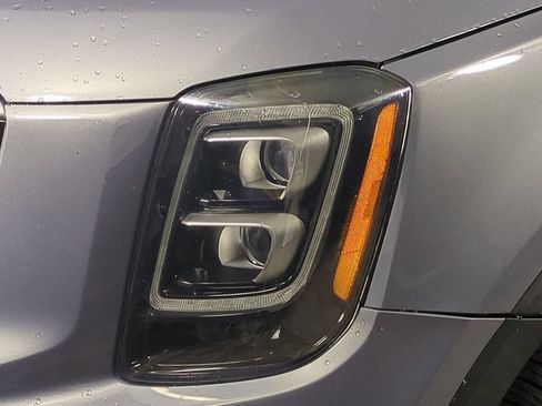 Used 2021 Kia Telluride EX w/ EX Premium Package FWD image 10