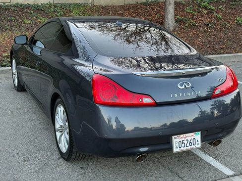 Used 2011 INFINITI G37 Journey w/ Premium Pkg image 18