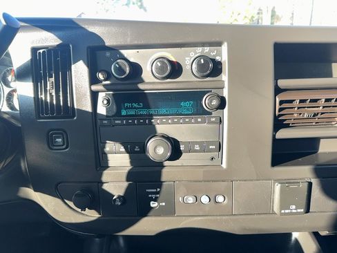 Used 2022 Chevrolet Express 2500 w/ Driver Convenience Package image 16