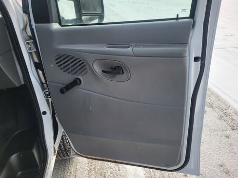 Used 2008 Ford E-350 and Econoline 350 Super Duty image 20