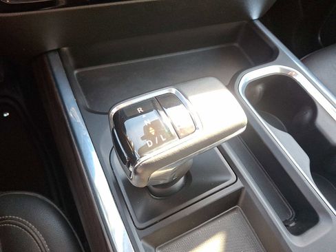 Certified 2023 GMC Sierra 1500 SLT w/ SLT Convenience Package image 14