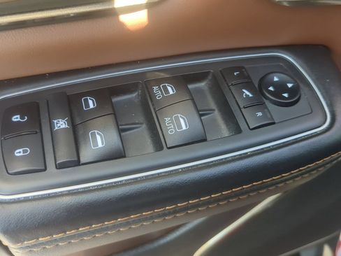 Used 2021 RAM 1500 Limited AWD/4WD image 12