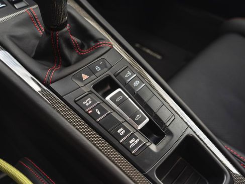 Used 2019 Porsche 911 Speedster image 29