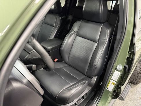 Used 2022 Toyota Tacoma TRD Off-Road image 20