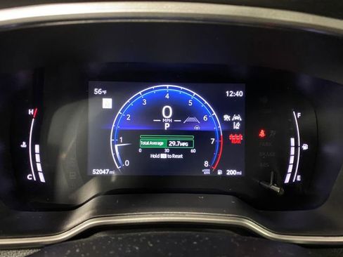 Used 2024 Toyota Corolla Cross XLE image 18