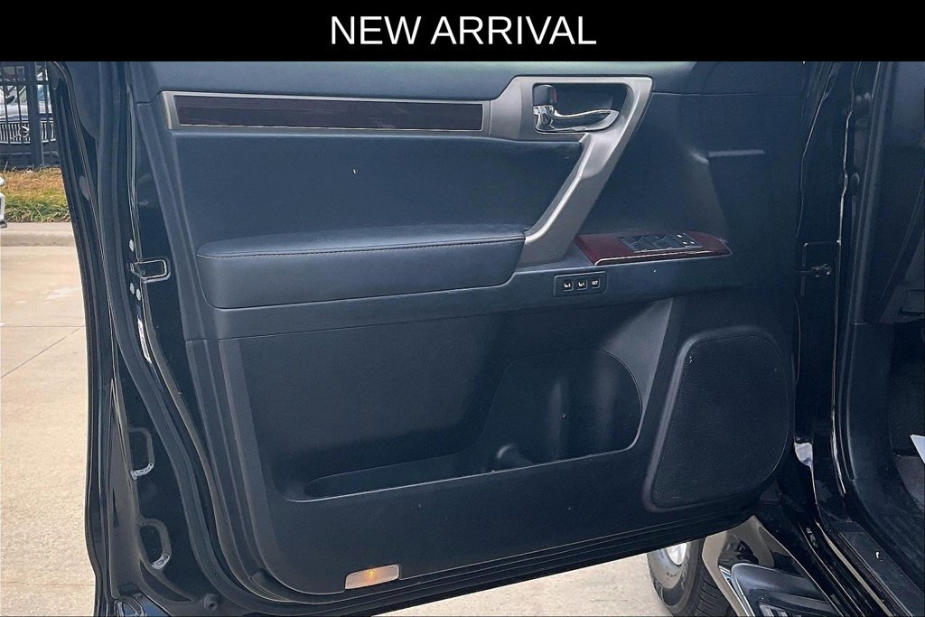 Used 2015 Lexus GX 460 w/ Premium Package AWD/4WD image 15