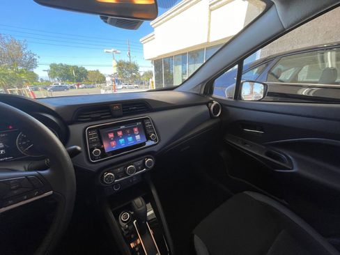Used 2025 Nissan Versa SV image 35