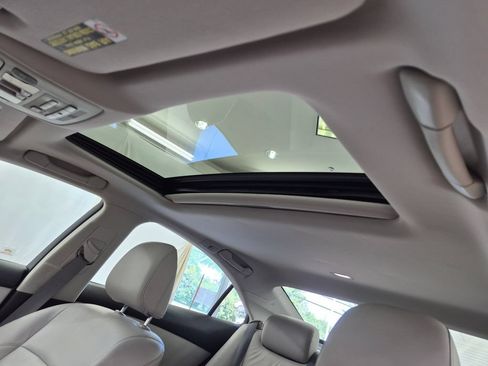 Used 2010 Lexus ES 350 FWD image 16