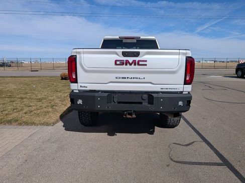 Used 2020 GMC Sierra 3500 Denali image 8