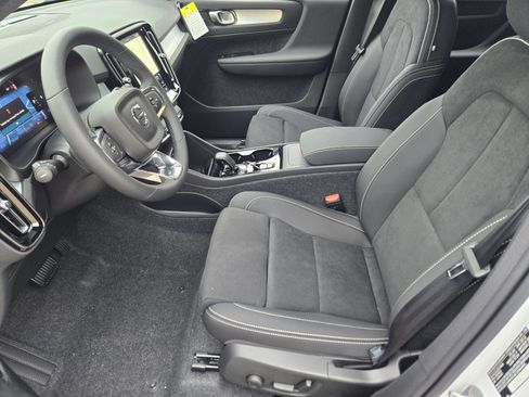 New 2026 Volvo XC40 B5 Ultra w/ Protection Package Premier AWD/4WD image 10