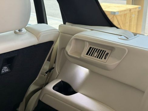 Used 2024 Land Rover Range Rover Long Wheelbase SE AWD/4WD image 18