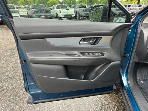 Used 2025 Nissan Murano SL w/ Cargo Package AWD/4WD image 8
