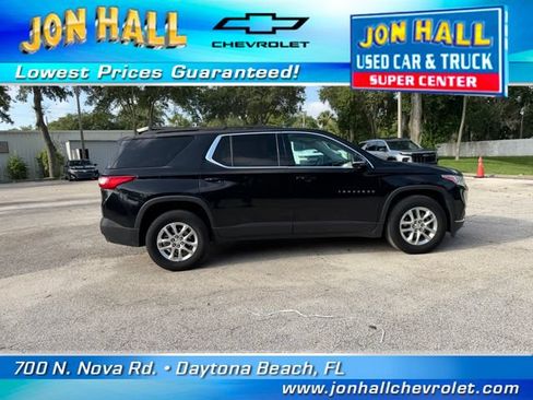 Used 2020 Chevrolet Traverse LT FWD image 11