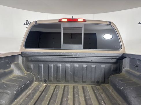 Used 2022 Nissan Frontier PRO-4X w/ Off-Road Protection Package AWD/4WD image 23