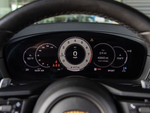 Certified 2024 Porsche Cayenne Coupe image 28