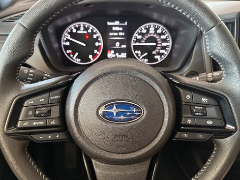 Used 2025 Subaru Forester Premium AWD/4WD image 24