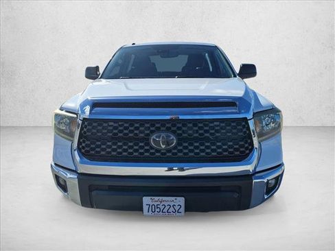 Used 2018 Toyota Tundra SR5 w/ SR5 Upgrade Package image 2