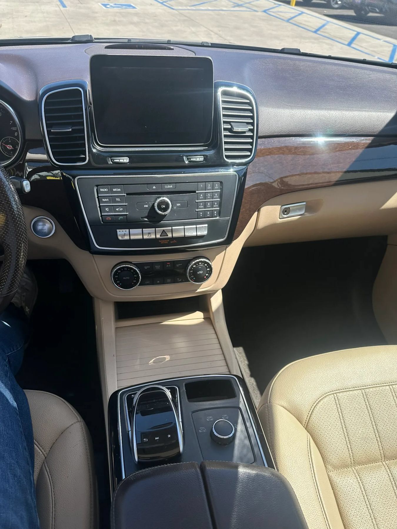 Used 2018 Mercedes-Benz GLE 350 w/ Premium 1 Package image 17