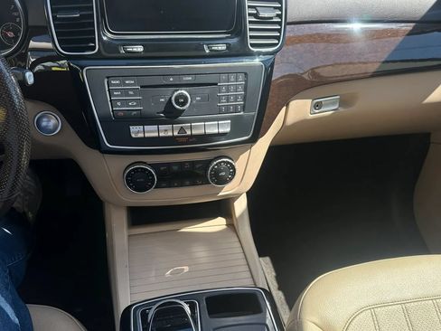 Used 2018 Mercedes-Benz GLE 350 w/ Premium 1 Package image 17