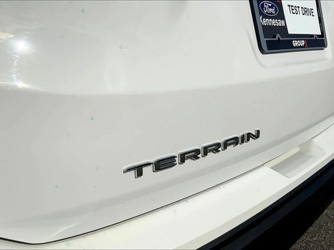 Used 2023 GMC Terrain SLE w/ Driver Convenience Package image 29