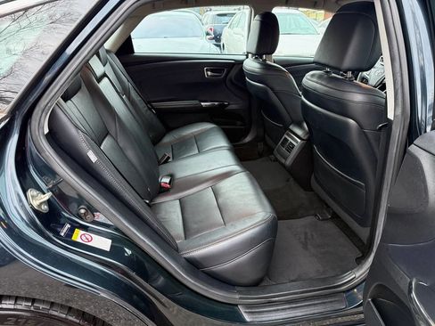 Used 2016 Toyota Avalon XLE image 16
