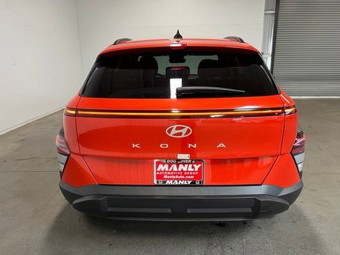 Used 2024 Hyundai Kona SEL FWD image 4