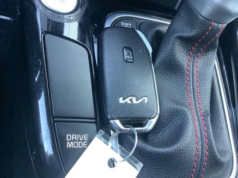 Used 2023 Kia Soul GT-Line FWD image 19