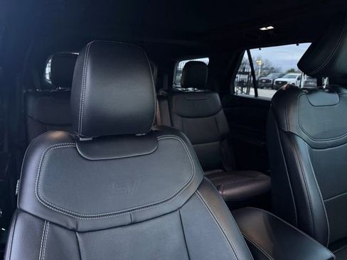 Used 2020 Ford Explorer ST w/ Premium Technology Package image 10