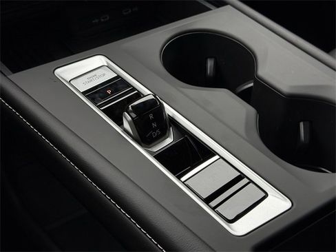 New 2026 Volkswagen Atlas SE image 17