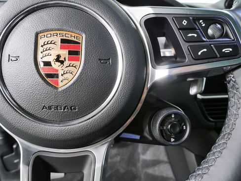 Certified 2023 Porsche Cayenne Coupe AWD/4WD image 10