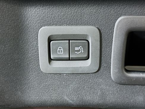 Used 2024 MAZDA CX-90 Plug-In Hybrid w/ Preferred image 32