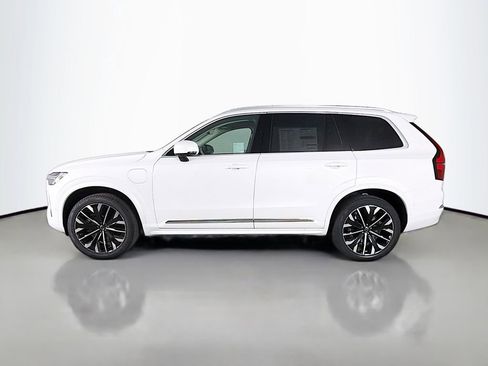 New 2026 Volvo XC90 T8 Ultra w/ Protection Package AWD/4WD image 4