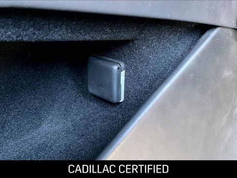 Certified 2024 Cadillac Escalade ESV V w/ Heavy-Duty Trailer Package AWD/4WD image 36